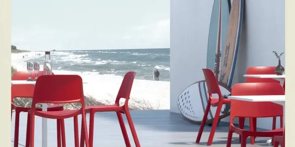 Chaise visiteur Poly empilable en Tunisie - INTERIEURS