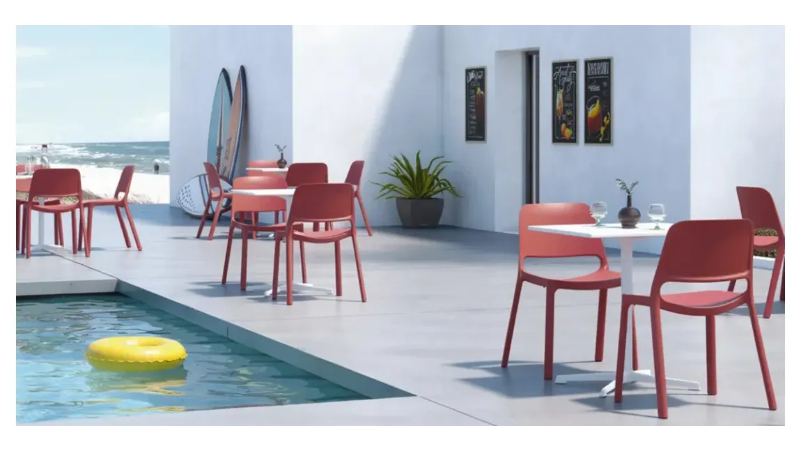 Chaise visiteur Poly empilable en Tunisie - INTERIEURS